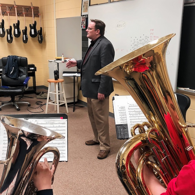 Tubist Tom Holtz leading a workshop with students.
